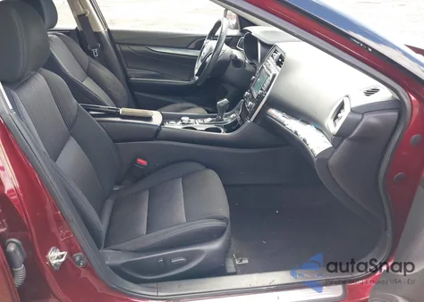 2017 Nissan Maxima 3.5 Platinum/3.5 S/3.5 Sl/3.5 Sr/3.5 Sv z USA, uszkodzony, nr VIN 1N4AA6AP9HC378527